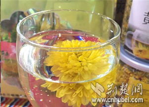 宜昌優(yōu)質(zhì)農(nóng)產(chǎn)品武漢受熱捧 參展首日銷售火爆，茶葉飄香引熱購